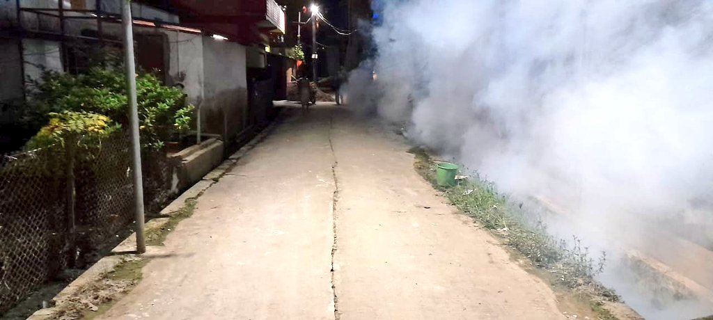 DVBPO_DIBRUGARH's tweet photo. Fogging done at Ward No 21 (Gangapara) of #Dibrugarh by #NCVBDC team 
@nhm_assam 
@DibrugarhDipro https://t.co/rzNRCnntnD