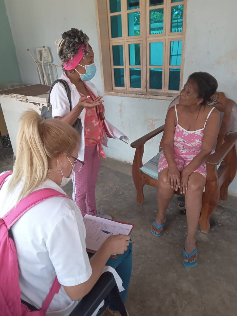 cubacooperaven's tweet photo. CDI Nueva Cúa 
Estado Miranda 🇻🇪 
Con gran entusiasmo y compromiso como cada día, acudimos en el día d hoy al corazón de las comunidades más necesitadas para brindarle atención médica de exelencia al hermano pueblo venezolano https://t.co/DC6xDQWGzo