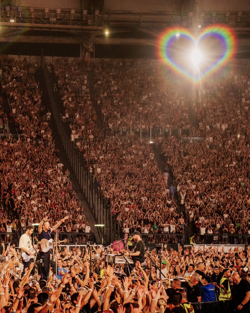 coldplay's tweet photo. Show #144, Rome

#MusicOfTheSpheresWorldTour #Moongoggles https://t.co/RXvIIWkppM