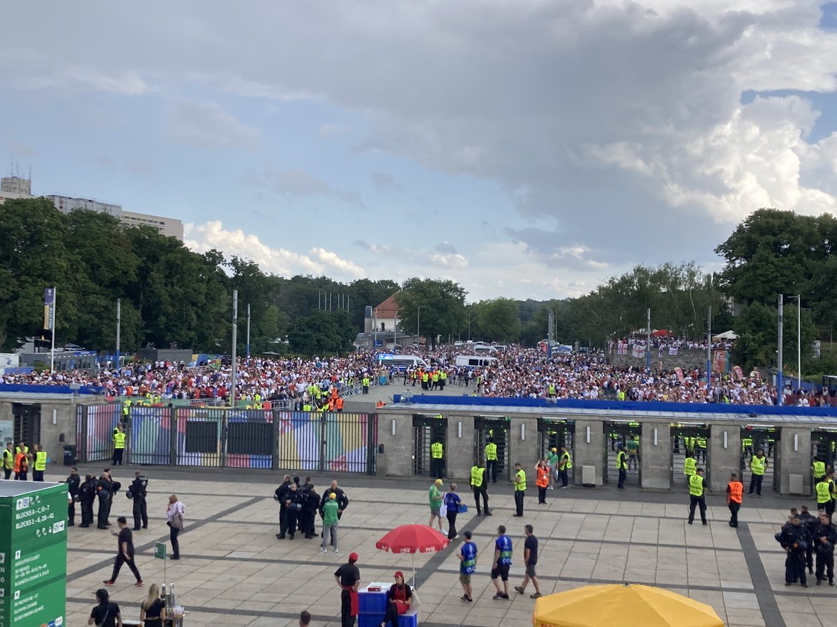 Andreas Kraul tweet media