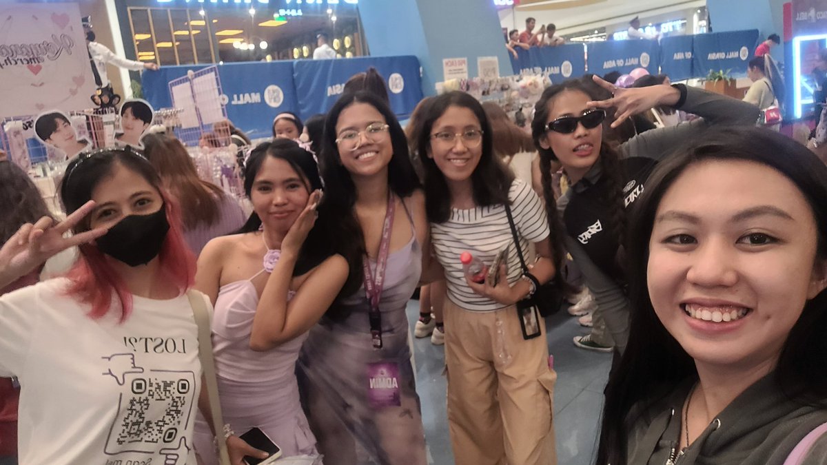xissy_army's tweet photo. hi admins!π
#SteelDecadeWithBTS
@army_cavite https://t.co/Ntb06RyGiz