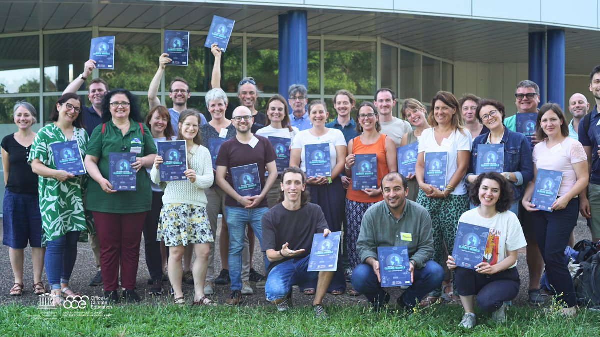 esm2025_eu's tweet photo. 🌍 Ending a fantastic #CESU2024 week, filled with learning, collaboration, and inspiration!

🙏 Thanks to all the teachers for coming from all over Europe for this workshop, and to the @OfficeClimate &amp; #CNRM for co-organising it with us.

#ESM2025education #ClimateEducation https://t.co/KCxymHSqcs