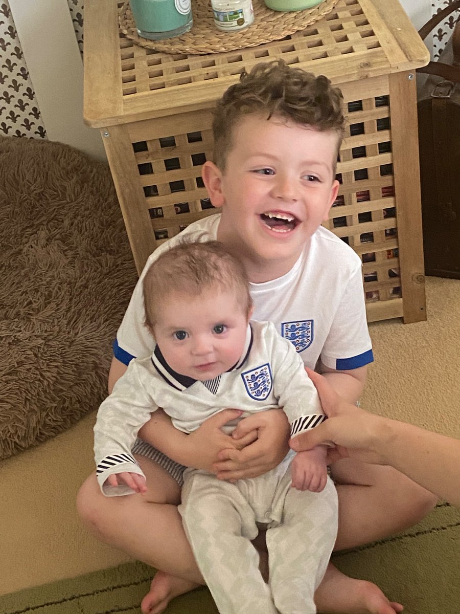 chisholm26's tweet photo. #SSNThreeLions Luca and ashley https://t.co/oUUnbiwe2m