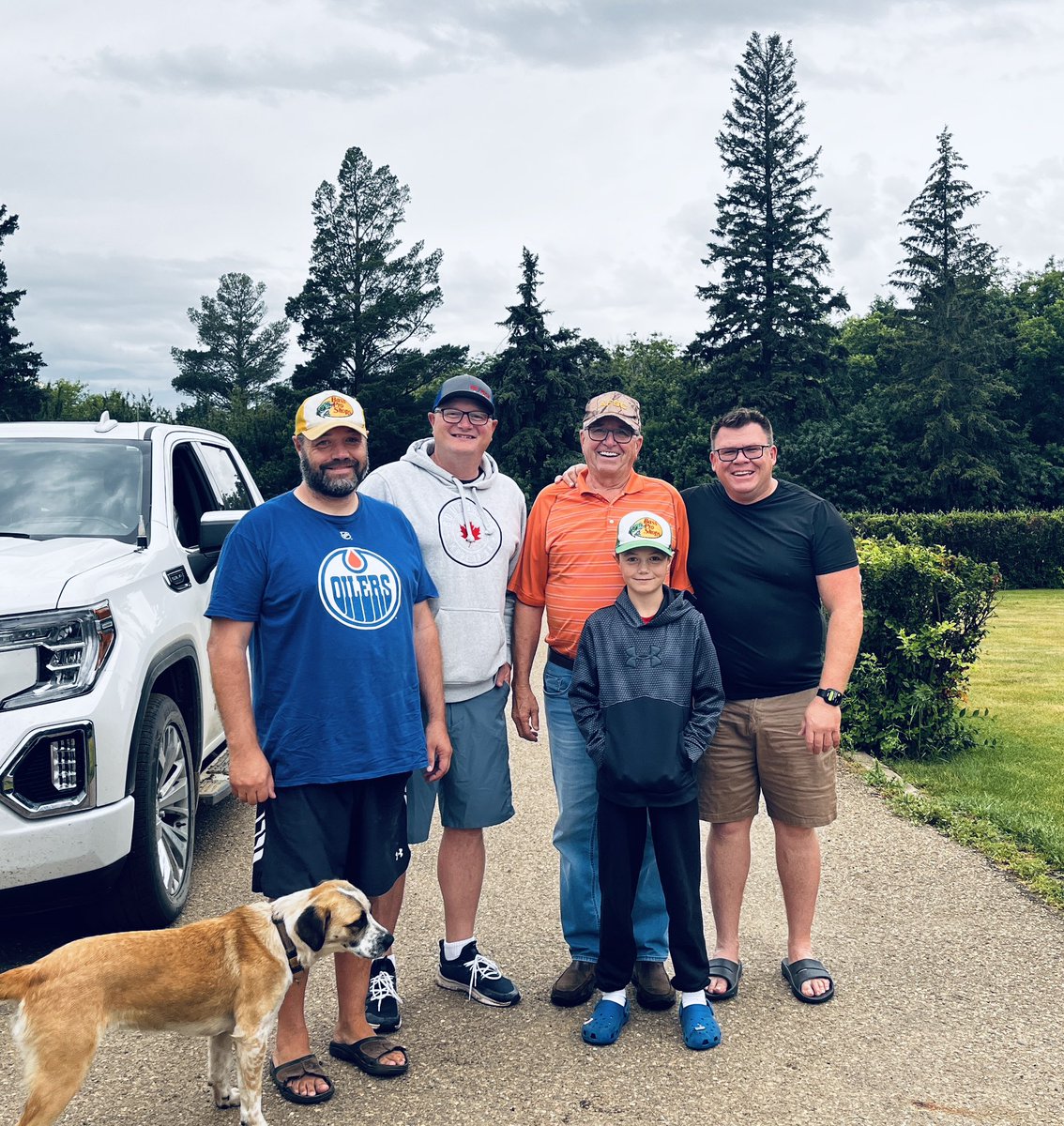 ShawnJacula's tweet image. Off to empty out the drink cooler for fish. Annual trip to northern Saskatchewan is underway. #outofservice #besnardlake