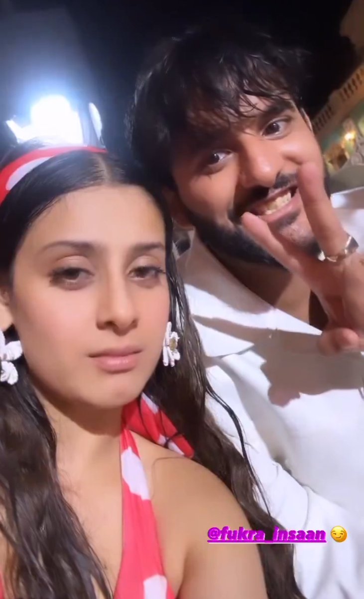 The hype is real! Can't wait to witness Isha Malviya's fiery, scorching saree dance performance 🔥 and the stunningly handsome Abhishek Malhan! It's going to be an electrifying song! 🔥😍✨

ABHI X ISHA IN T-SERIES ZKBH
#AbhishekMalhan #IshaMalviya