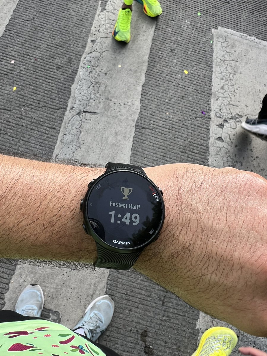 deLarg0's tweet photo. Hoy hice un 21k

No se porque lo hice pero lo hice jajajaja https://t.co/v8RCa89opm