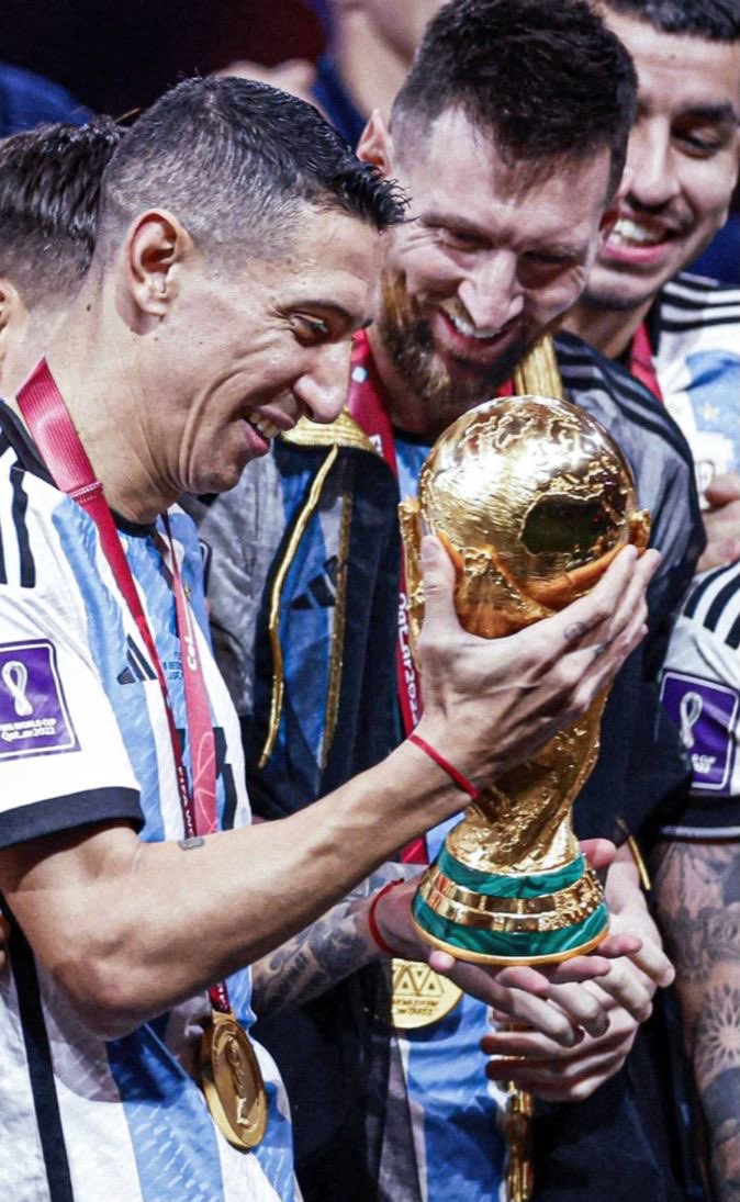 “todo Dios tiene un Ángel a su lado”