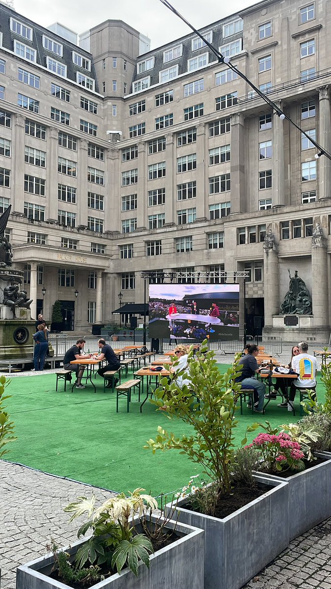 MatttyyC's tweet photo. Match on in the Exchange Flags!! https://t.co/pHdPpAr7bC