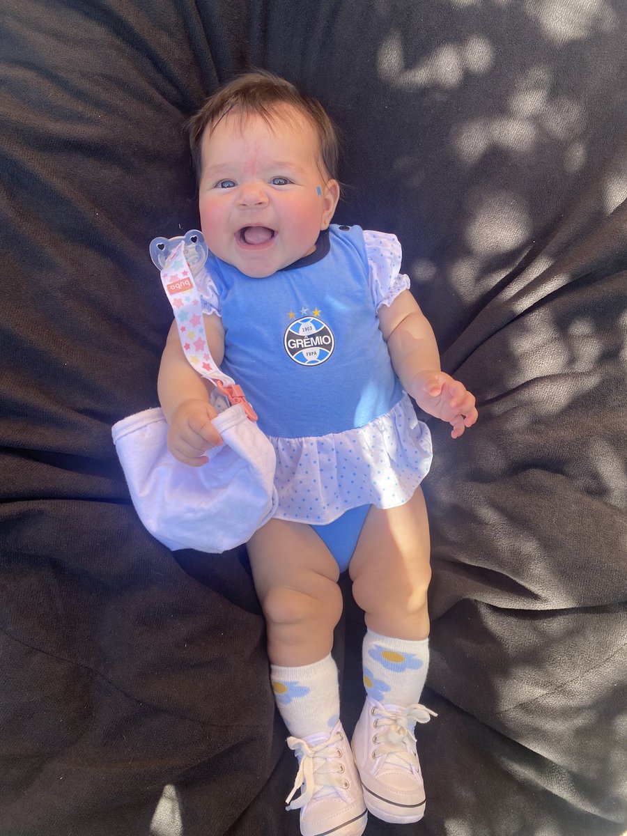 eutevivox's tweet photo. É A GREMISTA MAIS LINDA DO MUNDO!!!!!! @gremio https://t.co/GumfnCcDGv