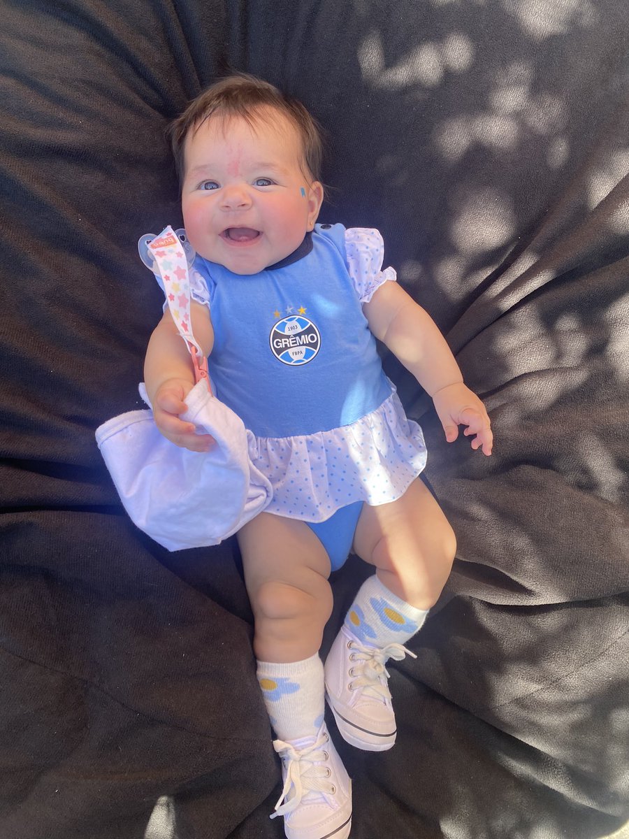 eutevivox's tweet photo. É A GREMISTA MAIS LINDA DO MUNDO!!!!!! @gremio https://t.co/GumfnCcDGv