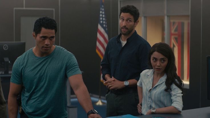 ncbarker1995's tweet photo. Bring these 3 back please 💙🤙🏻 #LucyTara #YasmineAlBustami #KaiHolman #AlexTarrant #JesseBoone #NoahMills #SaveNCISHawaii https://t.co/qIafqkt542