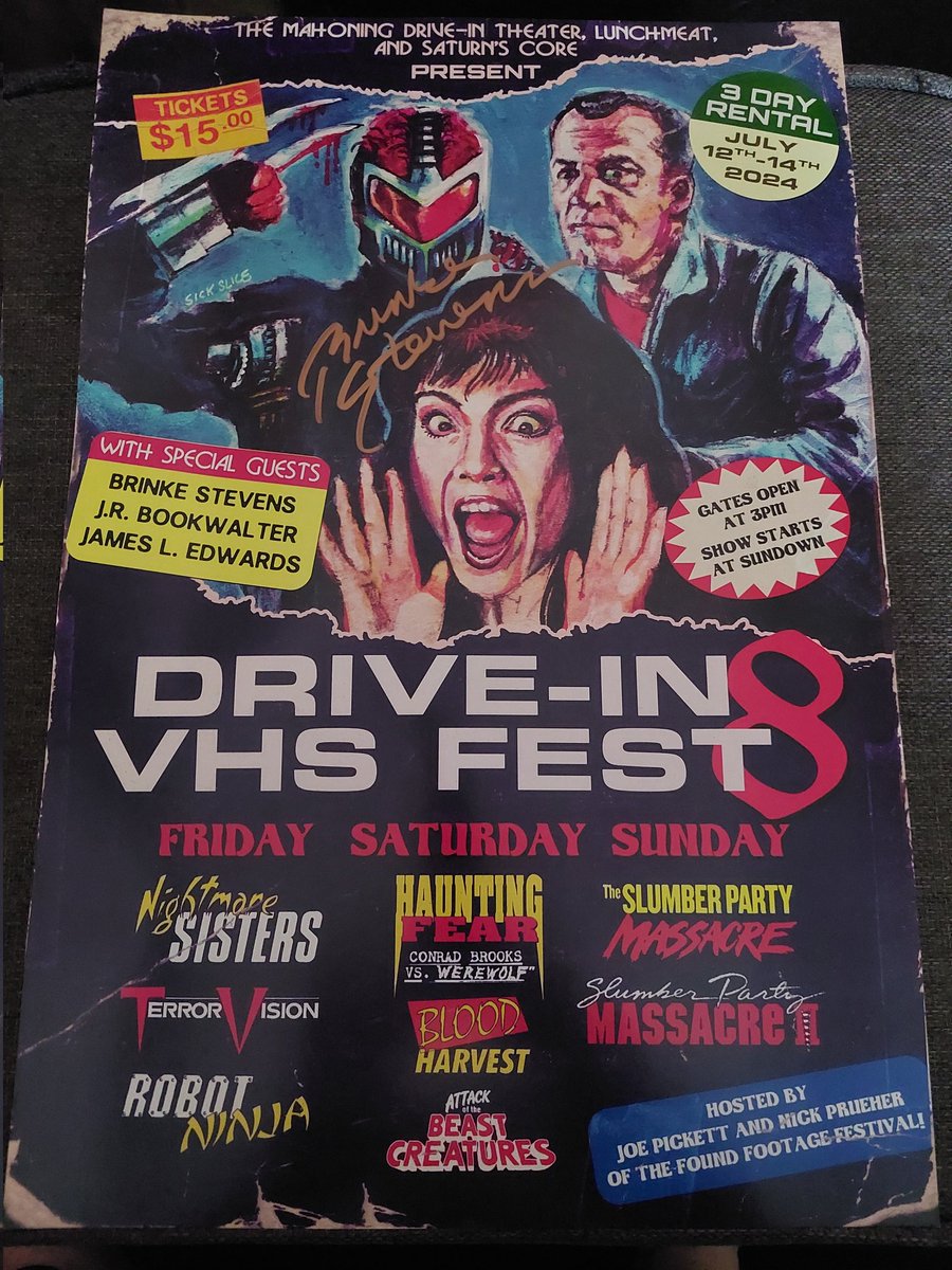 gabaghoulash's tweet photo. The haul. @MahoningDIT #VHSFEST https://t.co/1c6ljbXRhy