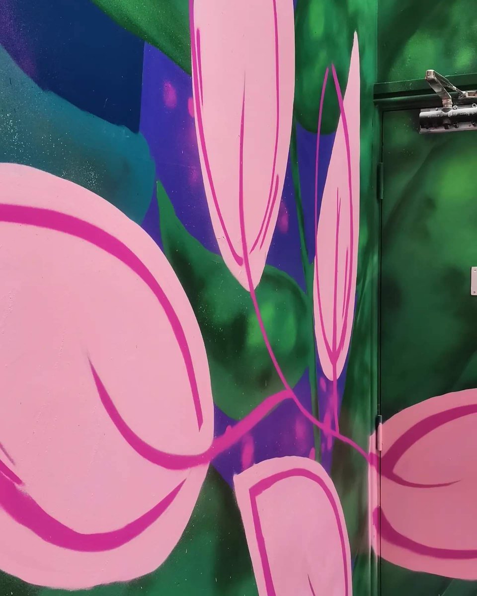 I'm over the moon to share this project with you, some may already have seen it when visiting @thedrilllincoln
Bold, &amp; Vibrant !
.
#mural #commissionart #SmallBusiness #artist #freelancer #LINCOLNSHIRE #Lincoln #botanical #nature
 <a href="/visitlincoln/">Visit Lincoln</a> <a href="/imageskool/">iMAGESKOOL</a>