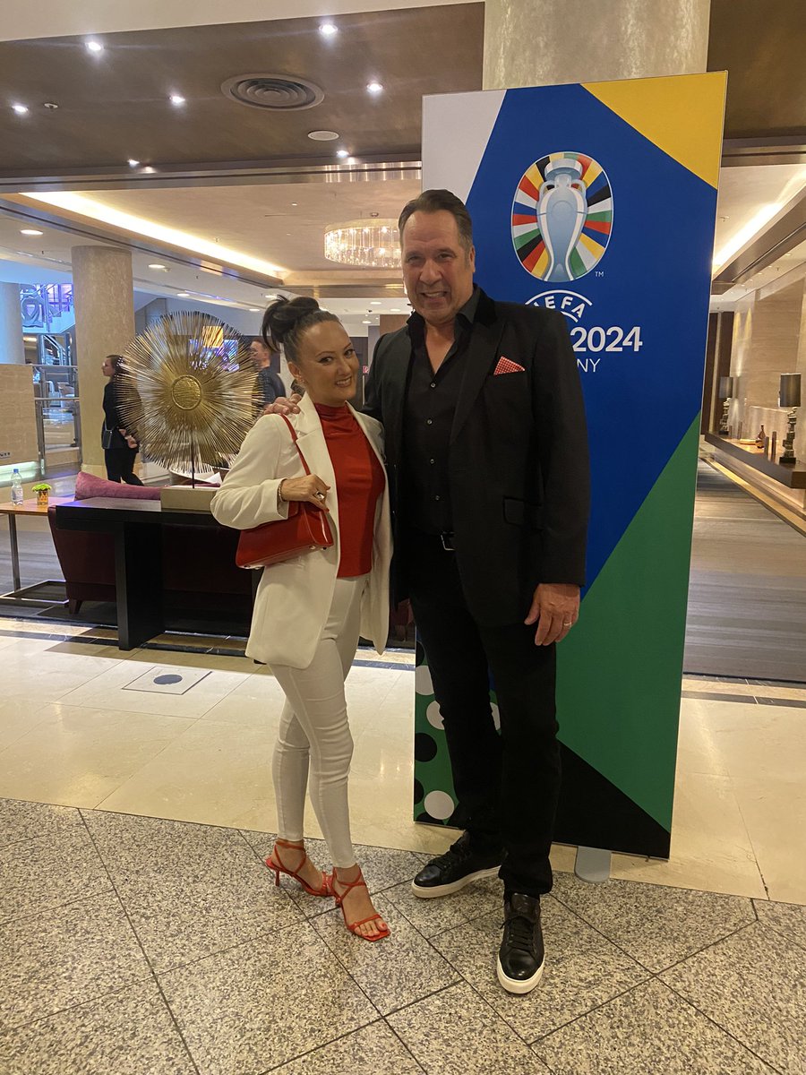 David Seaman MBE ~ SafeHands tweet media