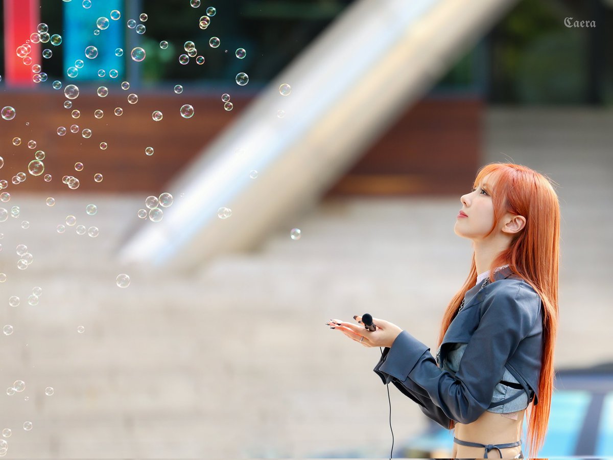 Caera0517's tweet photo. 240714 인기가요 미니팬미팅
비눗방울과 유현이

#드림캐쳐 #유현
#DREAMCATCHER #Yoohyeon https://t.co/bH8WBGvxou