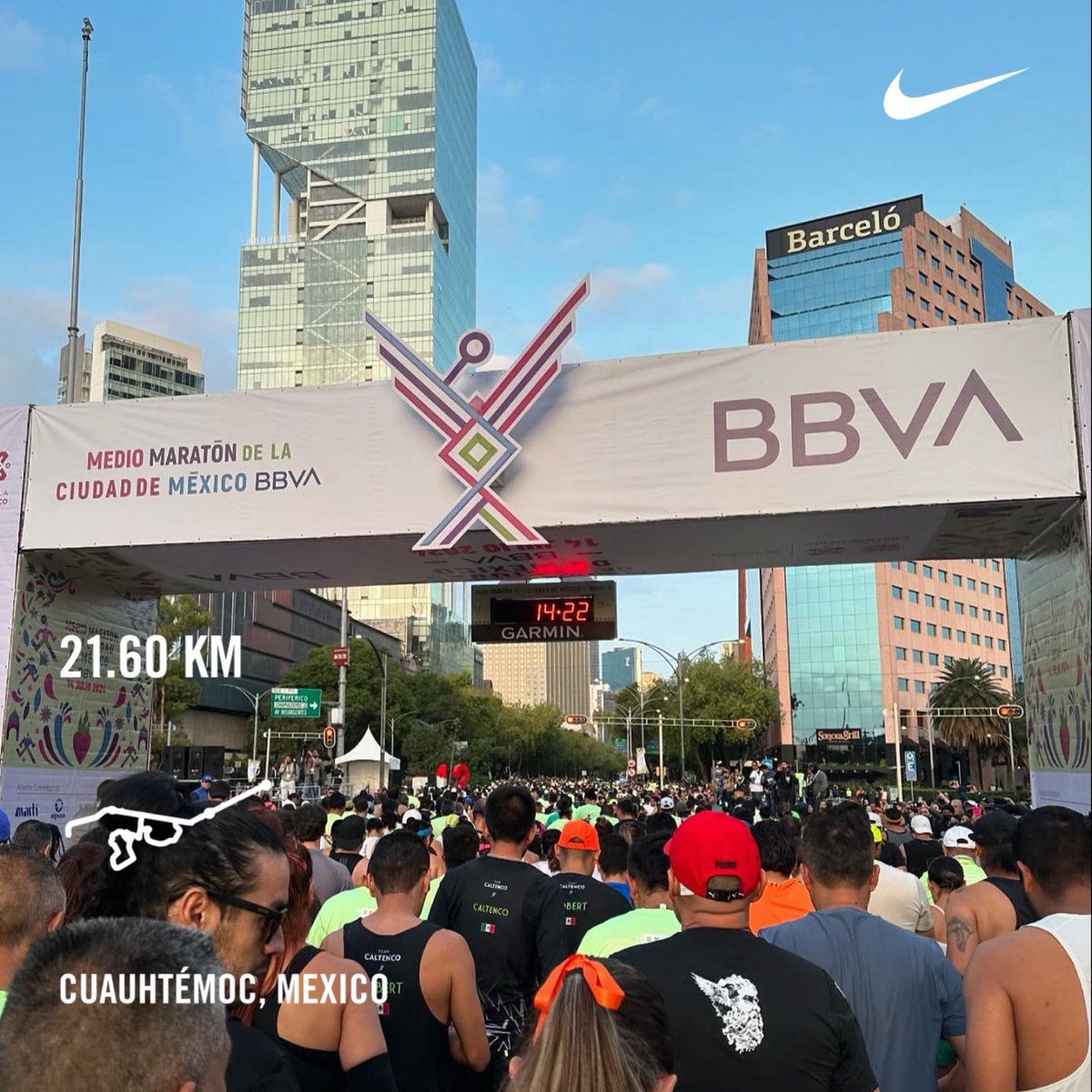 osss_said's tweet photo. Ran 21.60 kilometers with Nike Run Club #JustDoIt #runhappy #RunOscarRun #CDMX #instarun #run #instarunners #Mexico #MexicoCity #21km #instaCDMX @instacdmx #EXATECrun #clubEXATECrunning @instarunmx #ToRunIsToLive #sundayrunday #MedioMaratónCDMX https://t.co/fLJ3a54auS
