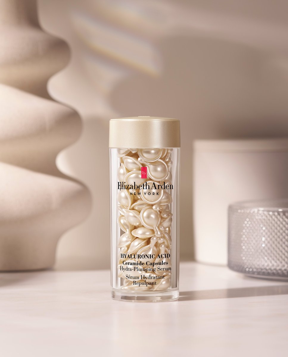 Elevate your skincare game with our Hyaluronic Acid Ceramide Capsules ✨ Packed with the dual-action benefits of hyaluronic acid and ceramides, this serum is here to transform your skincare routine. 

Do you use hyaluronic acid in your skincare routine?