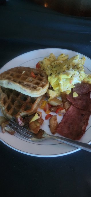 Good morning https://t.co/8Pdp564io0