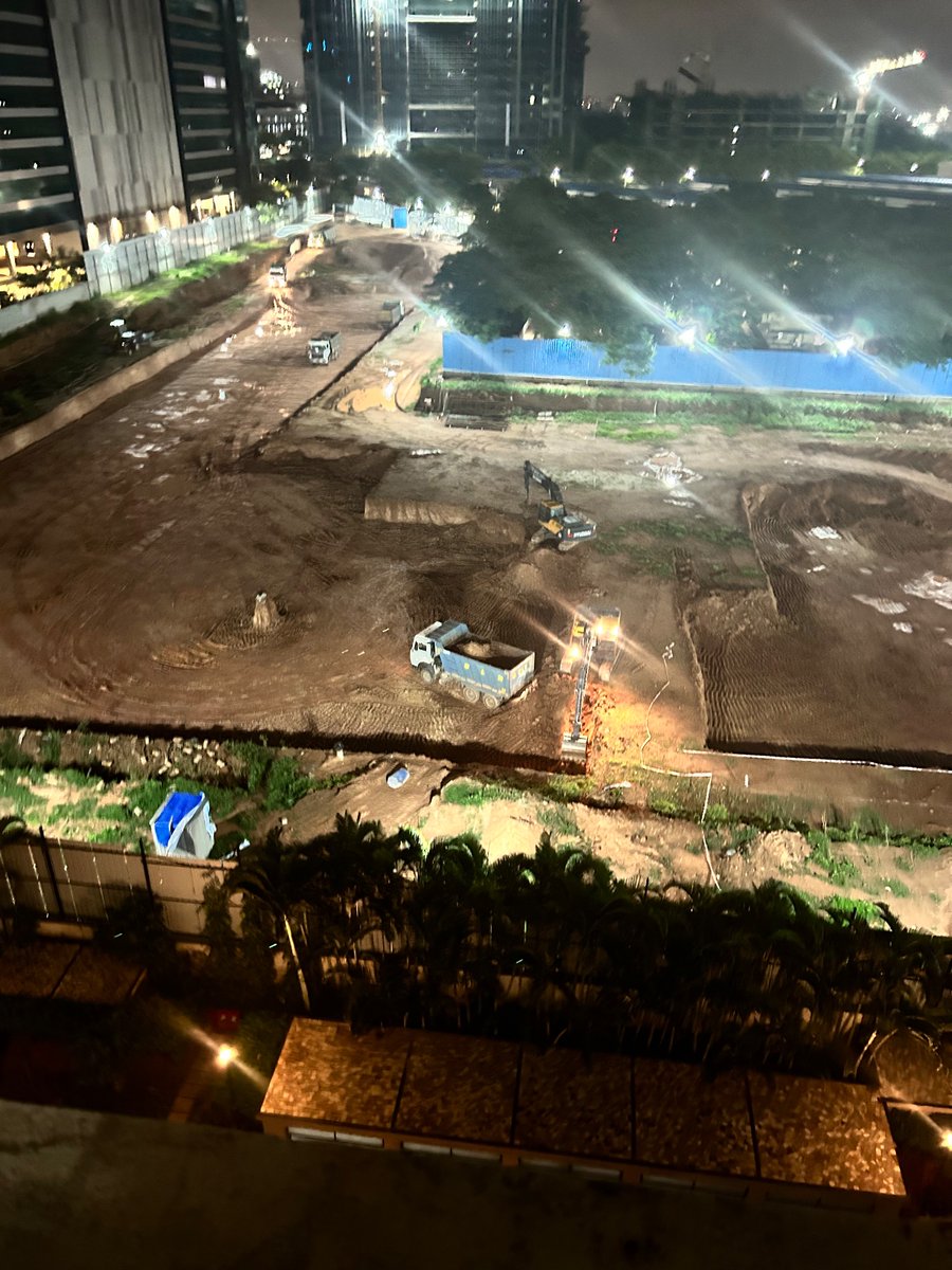 Er_Sagar_Gupta's tweet photo. Full violation of rules by @teamsumadhura in Kadugodi Whitefield. We residents of PPV have reported multiple times for this untimely construction activities but no solution. I request @DKShivakumar @dcpwhitefield to please help us to get rid of this traumatic situation. https://t.co/gw1TnHoH6R