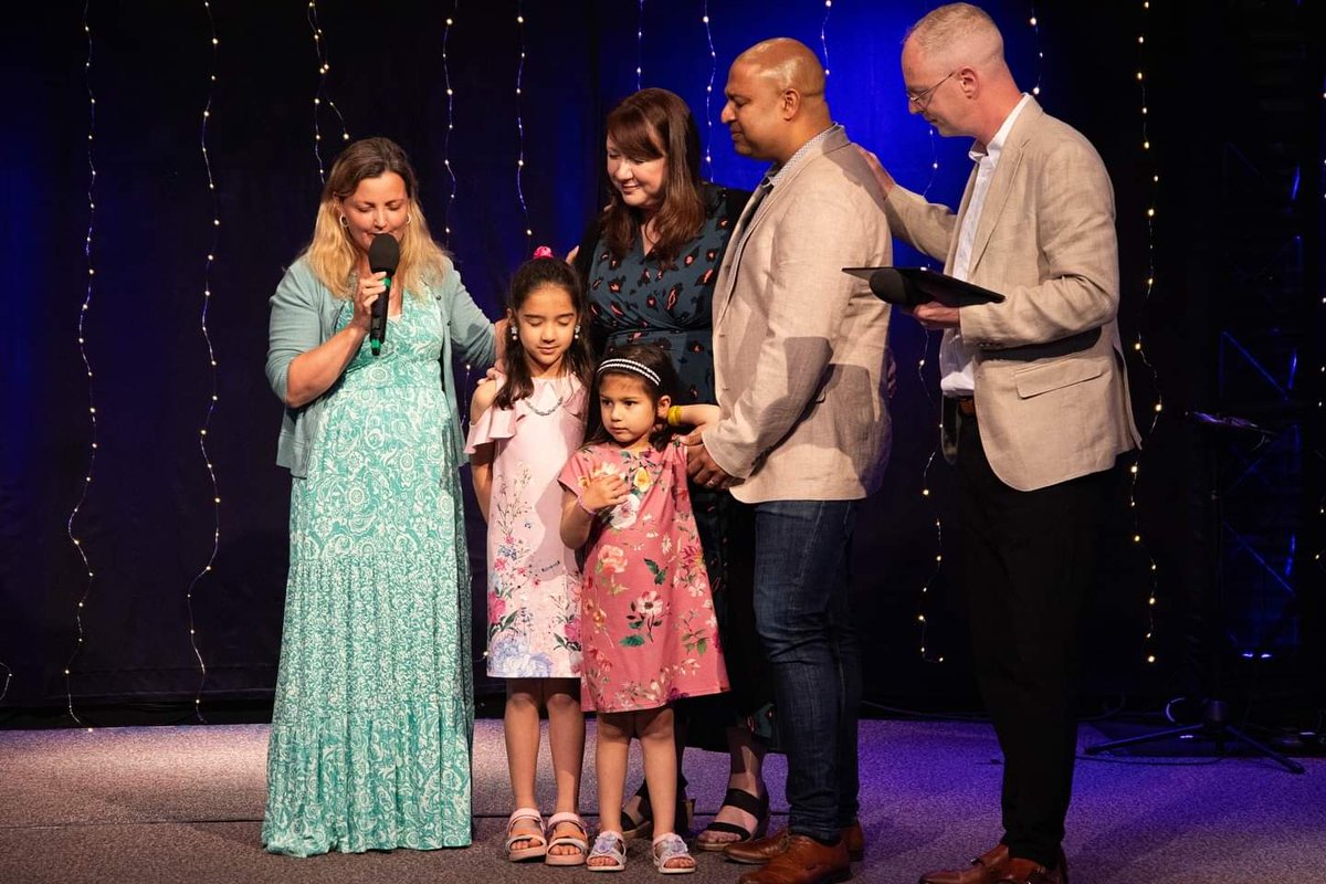 citychurchcdf's tweet photo. Tears and gratitude as we say goodbye to Pastors @ca_desouza1 & @dnldesouza, Ariella, and Apphia. They've deeply impacted our church and city for years to come! We pray God’s favour on them as they move on to the next phase of their ministry #ForeverGrateful #LastService #Family https://t.co/mGbXe9Veb9