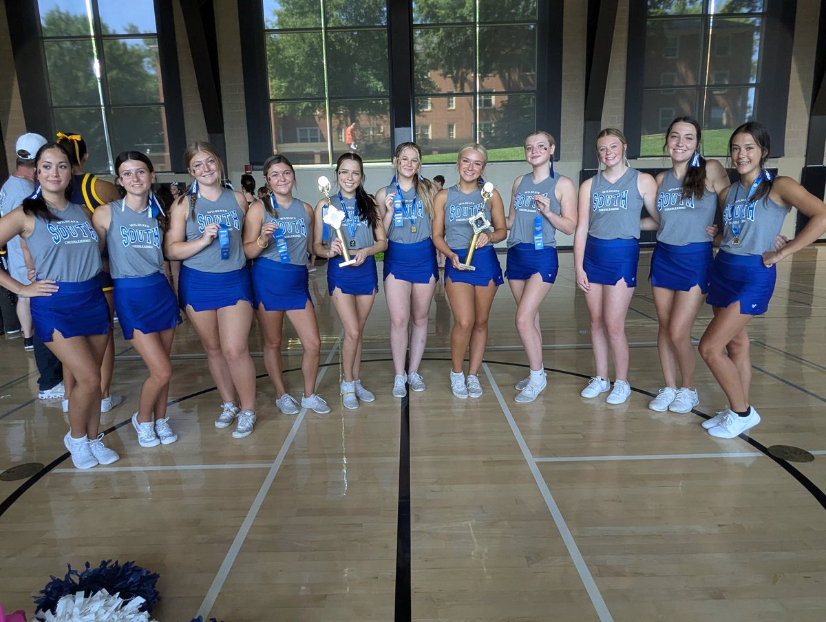 SDHS Varsity Cheer tweet media