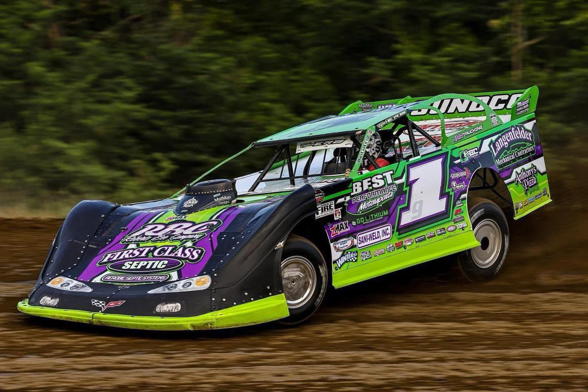 Blade_Kearns's tweet photo. Hell tour day 162
- 2nd last night
- slight header damage from the Baja course
- I-96 is the best track in Michigan and we don’t even go there.
Wayne county tonight for the final night. #WeWantCushions #FunTour https://t.co/XyTiIWxjfN