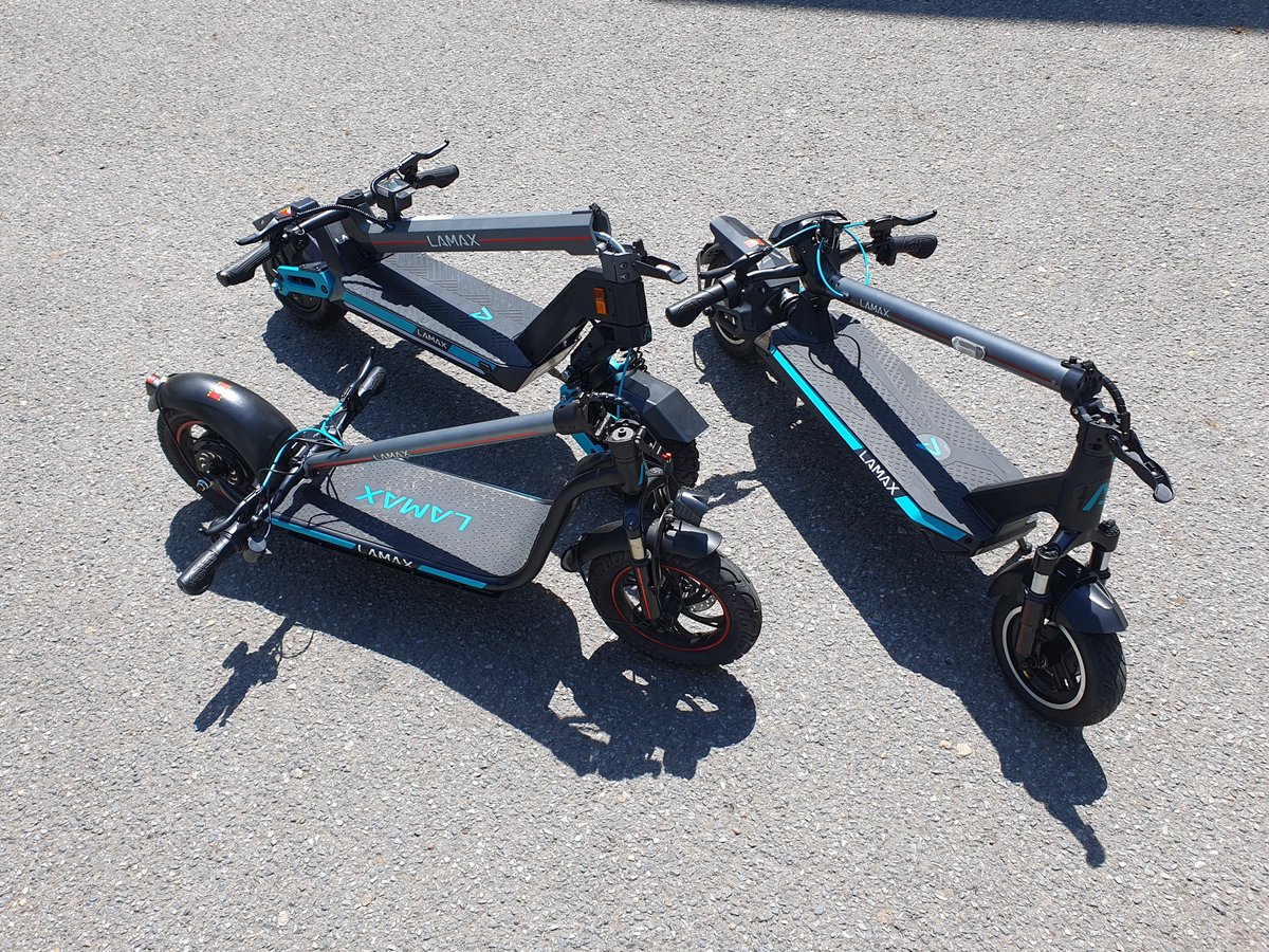 ITmixCZ's tweet photo. Elektrokoloběžky 🛴 Lamax nabízejí solidní výkon, dobrou kvalitu zpracování a spolehlivé funkce za výhodnou cenu 👌. 

V portfoliu naleznete modely určené do města 🌆 i horšího terénu ⛰️, které vás nezklamou na jakémkoliv povrchu.

Více info ➡️ 
https://t.co/CXE9SPRtdm https://t.co/jEuK7M49Pw