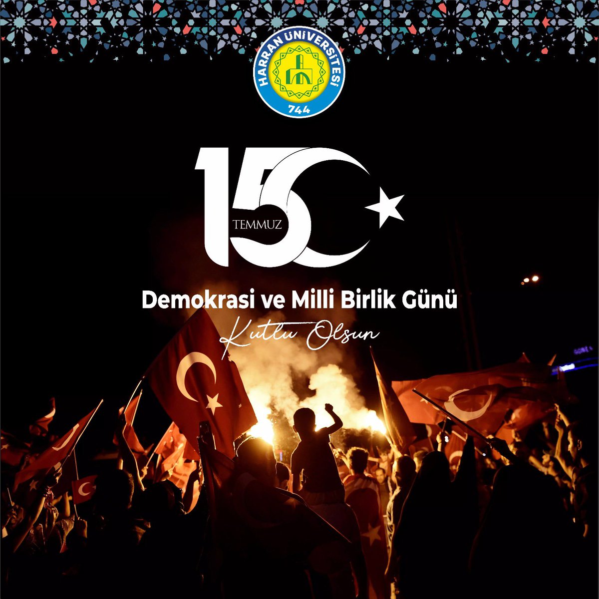 hrumedya's tweet photo. 15 Temmuz, istiklalimize ve istikbalimize sahip çıkma kararlılığımızın sembolüdür.

#15TemmuzDemokrasiveMilliBirlikGünü Kutlu Olsun…

🇹🇷 #MilletinZaferi
🇹🇷 #BağımsızlığınZaferi 
🇹🇷 #DemokrasininZaferi https://t.co/W9KOk3CBFH