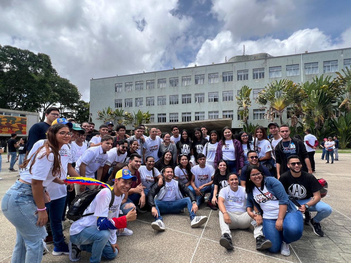 Este 28 de julio la juventud saldrá victoriosa, ganaremos un futuro en nuestro país de la mano de <a href="/EdmundoGU/">Edmundo González</a> como presidente y nosotros siendo una herramienta clave para la reconstrucción de Venezuela ¡GRANDE MUCHACHOS! <a href="/VictorVargasLV/">Víctor Vargas</a>  <a href="/ADOrganizacion_/">AD Organización Nacional</a>