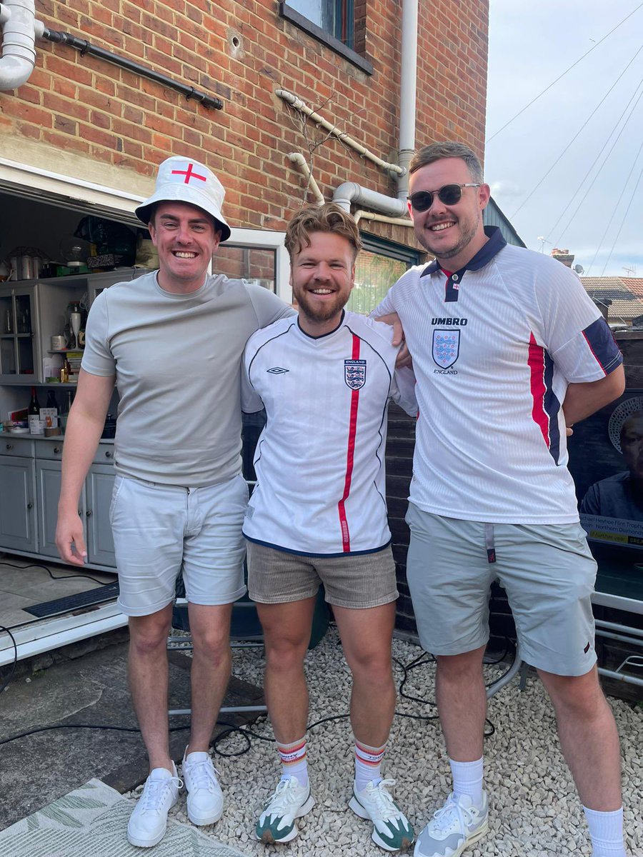#SSNThreeLions