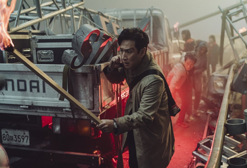 CoreanBoxOffice's tweet photo. #KoreanBoxOffice WkdTop3 #InsideOut2 $53.5m total / 7.66m total adm. #ProjectSilence $2.54m / 356k #Escape $9.22m / 1.35m https://t.co/HJTY57SAUz https://t.co/ouqwIYlpk5