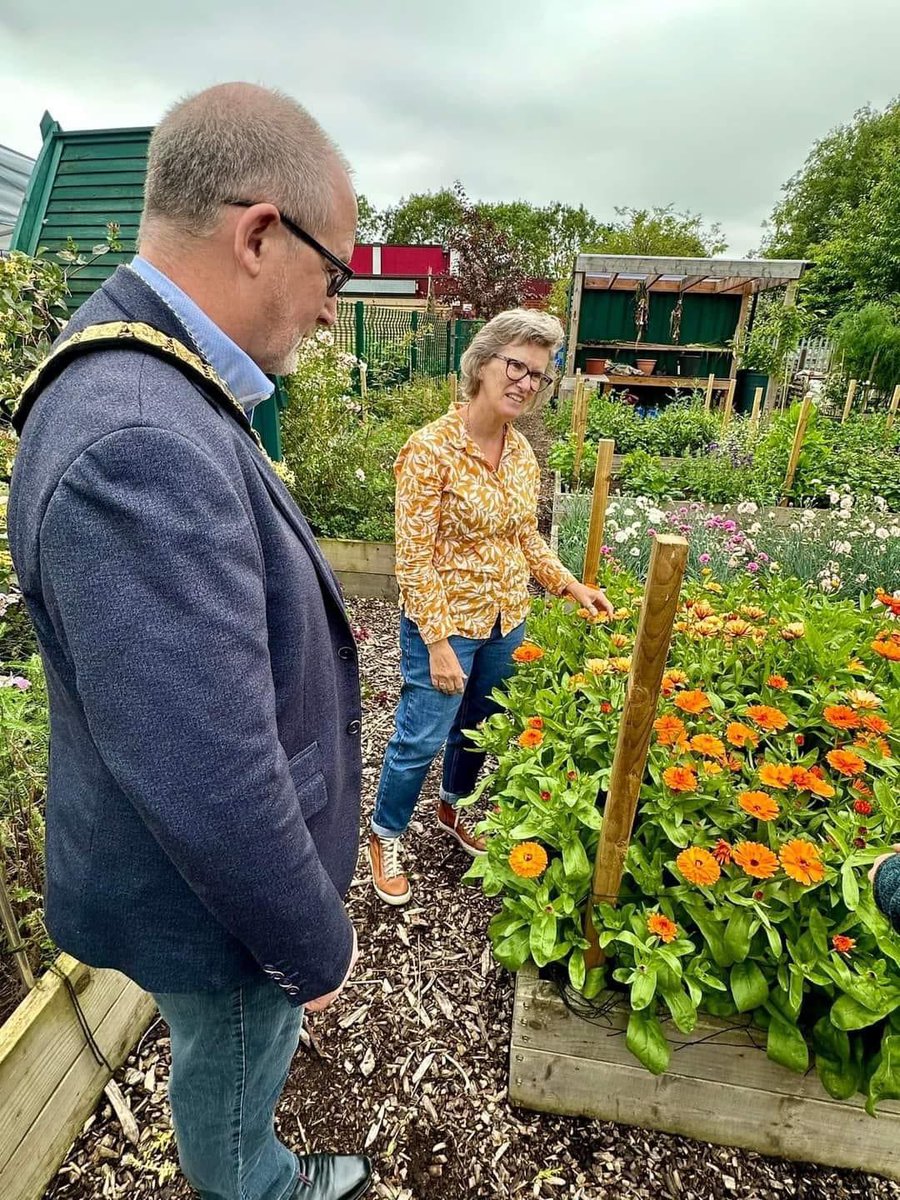 I really enjoyed visiting the Wonky Garden behind Ditton Community Centre this morning - what a fabulous achievement! Well done to everyone involved ☺️