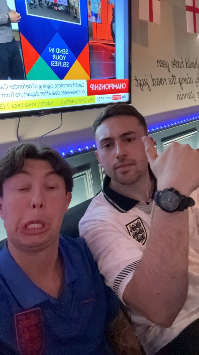 #ssnthreelions me and my friend Jack just out for a chilled pint before the match. Cmon England! 😃👊🏻🦁🏴󠁧󠁢󠁥󠁮󠁧󠁿