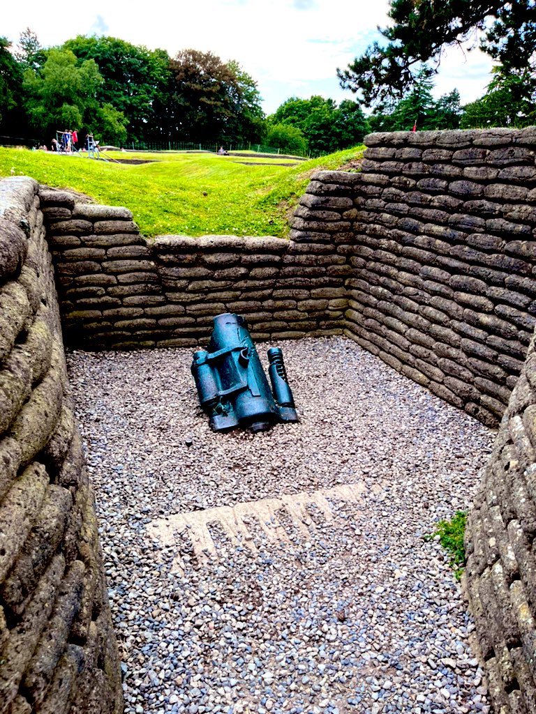 unityhistory's tweet image. The trenches at Vimy show just how close the front lines can be and just how shallow some of them were. The soldiers must have been able to hear each other @UnityBlackpool