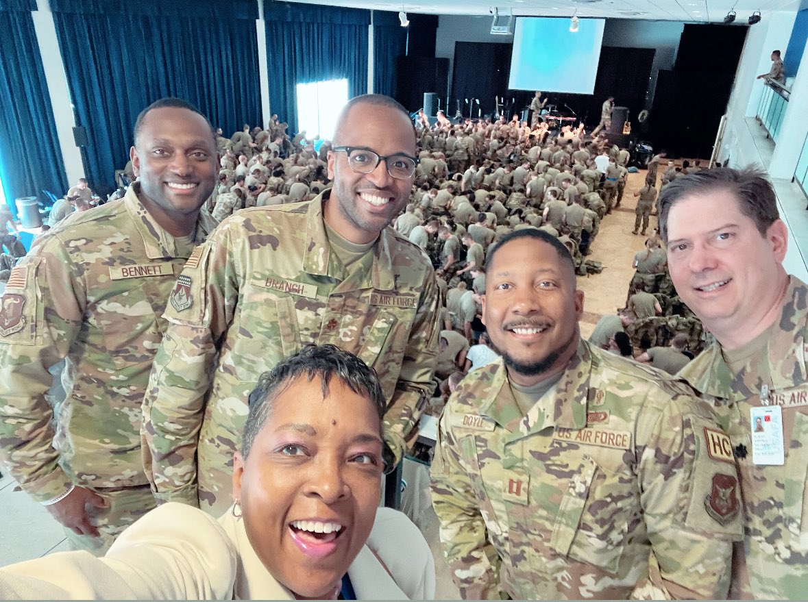 RevAnttimo's tweet image. another service and Sunday in the books… time to get something to eat #USAF #Chaplain