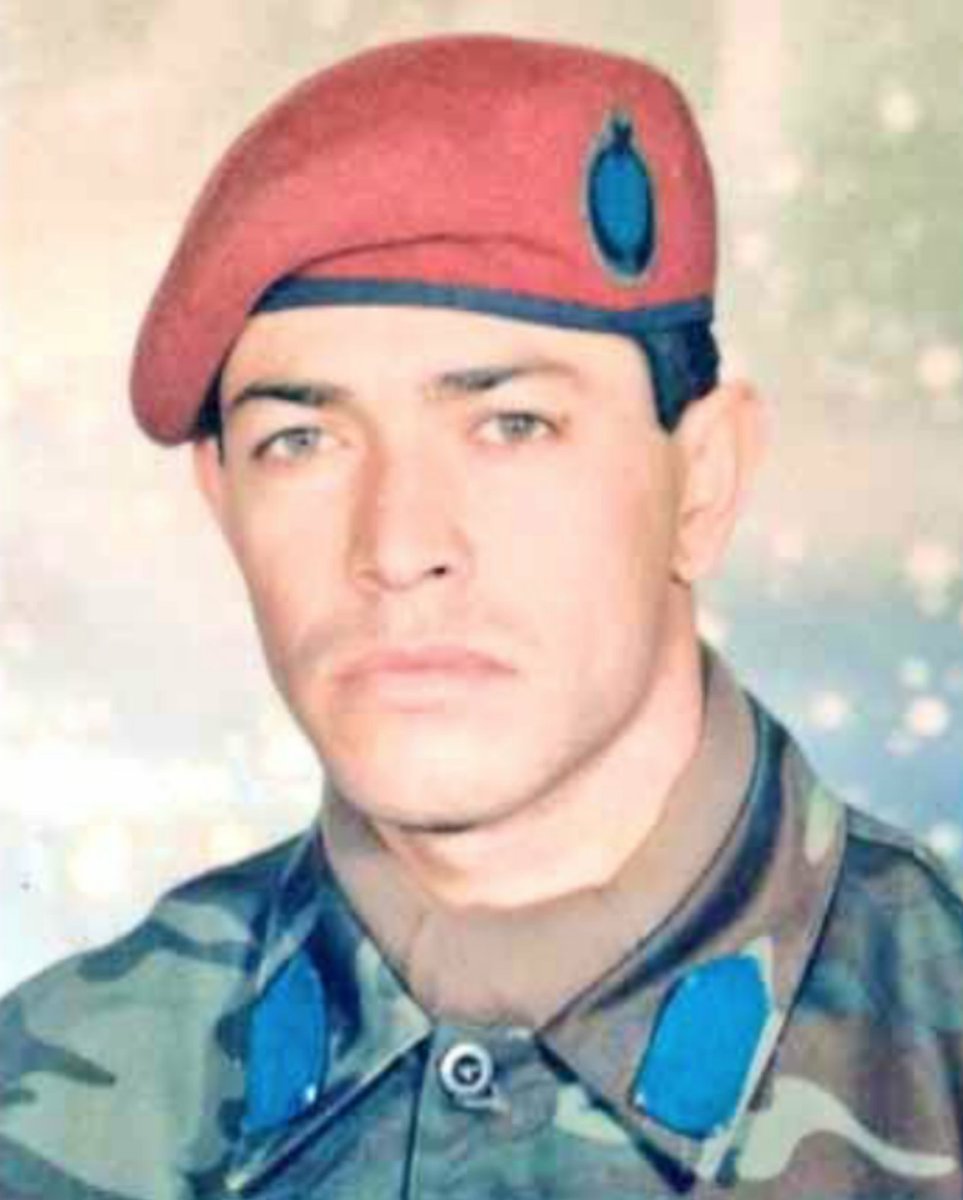 Bir Ömer geçti bu dünyadan. iyi ki vardın komutanım.

#15Temmuz