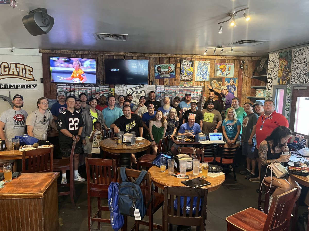 The crew from our #SFB14 Nashville event! Was an amazing time, everyone had fun, and the draft went very smooth! 

Hopefully everyone enjoyed the <a href="/Woo_Fantasy/">WooFantasy Podcast</a> live stream of the event! 

<a href="/FF_TravisM/">Travis May</a> was an excellent host, and <a href="/JohnBoschFF/">John</a> put on a show!