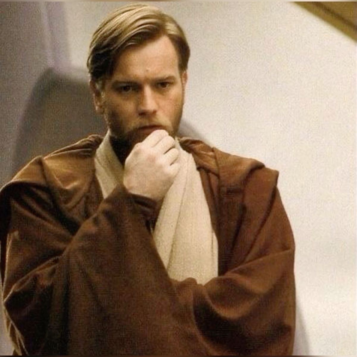 thinkermcgregor's tweet photo. posting a picture of obi-wan kenobi everyday (196/366) https://t.co/8HUuVMYc6K