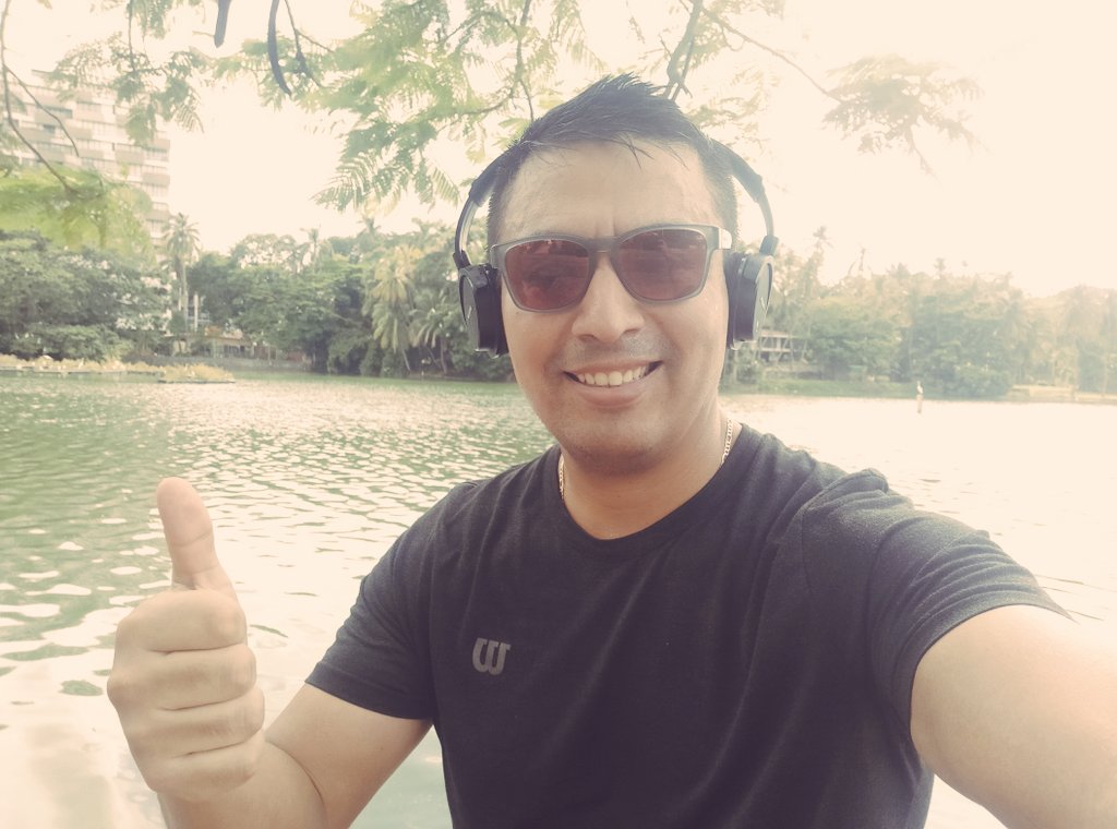 francdevilred's tweet photo. Trote dominical...metiéndole kilometraje a la máquina!
Domingo que VALE DOBLE como bien lo dice mi Amiga @PachitaRex !!
FREGÓN! Ahí vamos!!!
#EnDomingoCuentaDoble #running #runner #Mexico #Ahívamos #fregon #FelizDomingo #Domingo #14deJulio https://t.co/6LKgGrFbTk