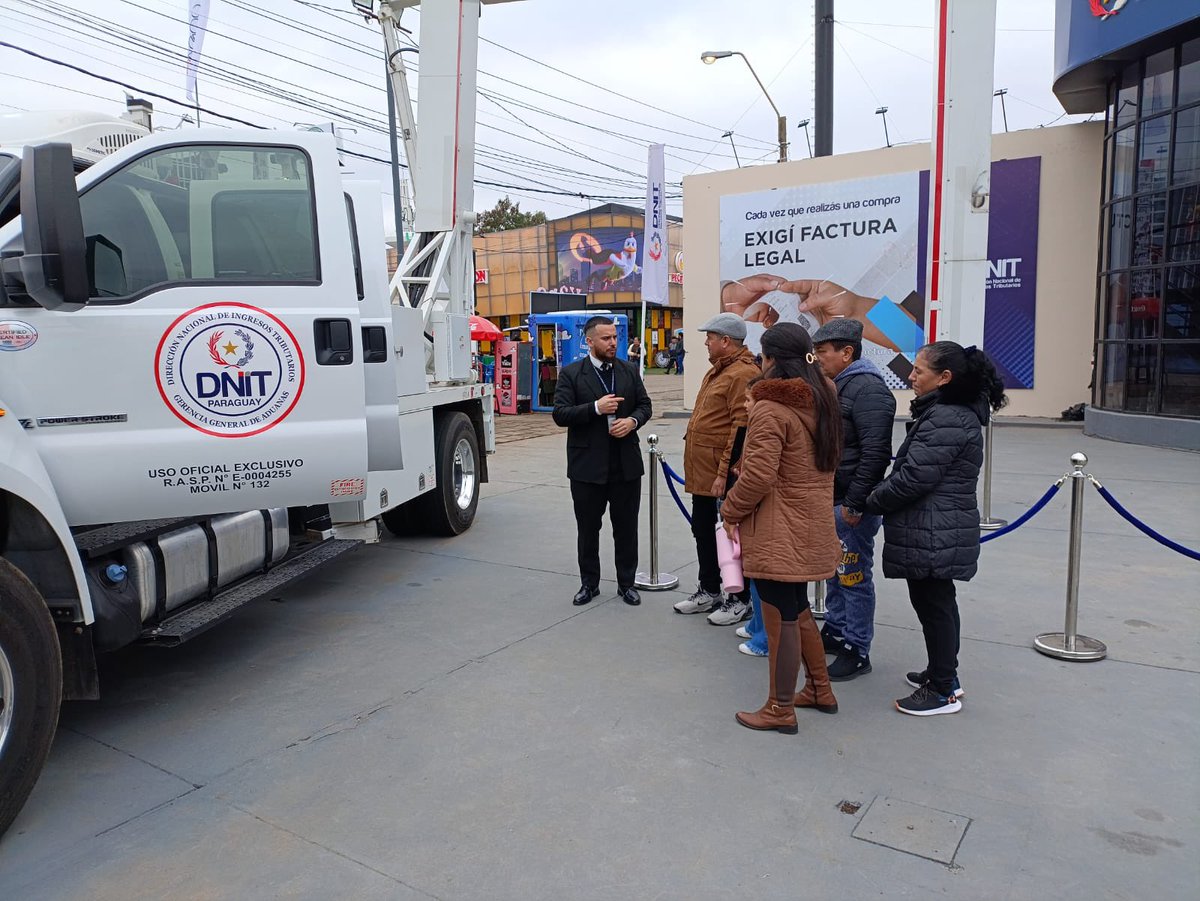 DNITpy's tweet image. En esta fresca mañana de domingo, ya recibimos a las familias que se acercan a nuestro stand en la #Expo2024.

Te esperamos con muchas sorpresas y emoción. En horas de la tarde, nuestros canes antidrogas #Francia y #Freyja se despiden de esta versión de la expo.

  #DNITpy