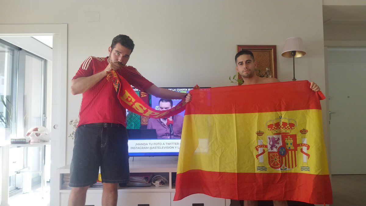 NorenaCd's tweet photo. @AS_TV ¡Vamos🇪🇦🇪🇦🇪🇦 desde Córdoba! Hoy 3-1 https://t.co/YFvuE3rpBX