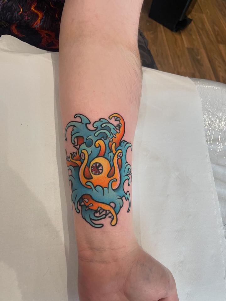 BDM_Fan's tweet photo. Got the @OldSchoolRS Cave kraken boss tattooed on myself!

#osrs #oldschoolrunescape #tattoo #osrstattoo #oldschoolrunescapetattoo #cavekraken https://t.co/Qtgj0En7DO
