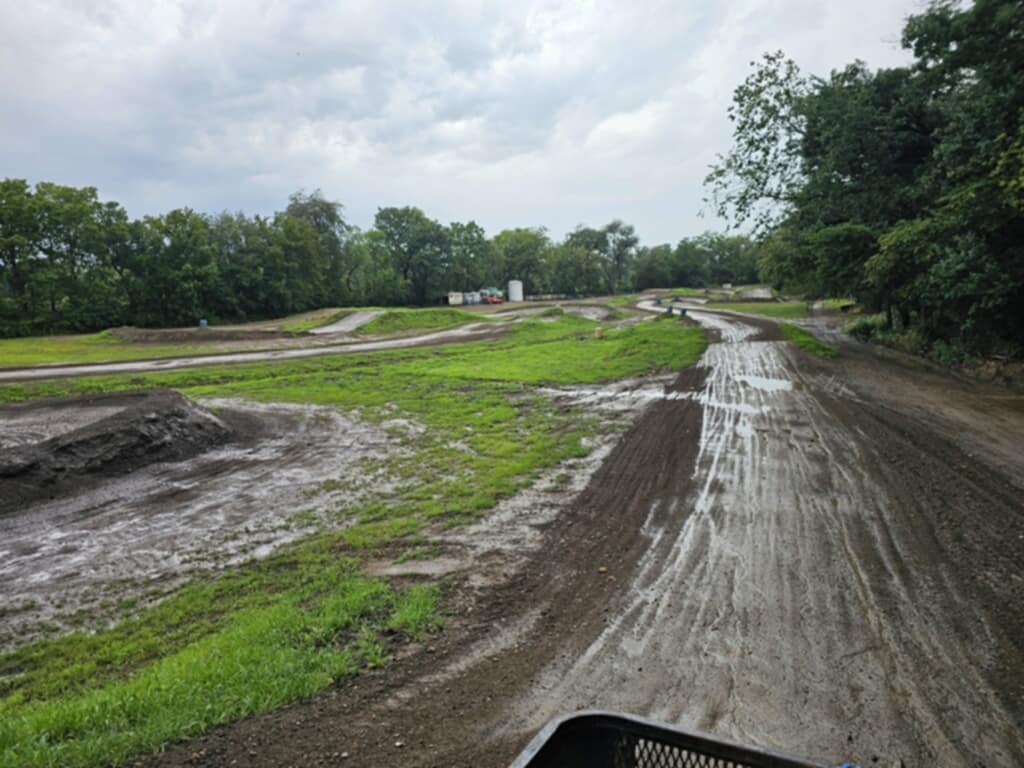 FoxValleyOffRd's tweet photo. we closed today it rained a bunch and is muddy as heck.
wed and friday will be open.  racing next weekend gp saturday and sunday HS. https://t.co/i2PZFNMmpo
