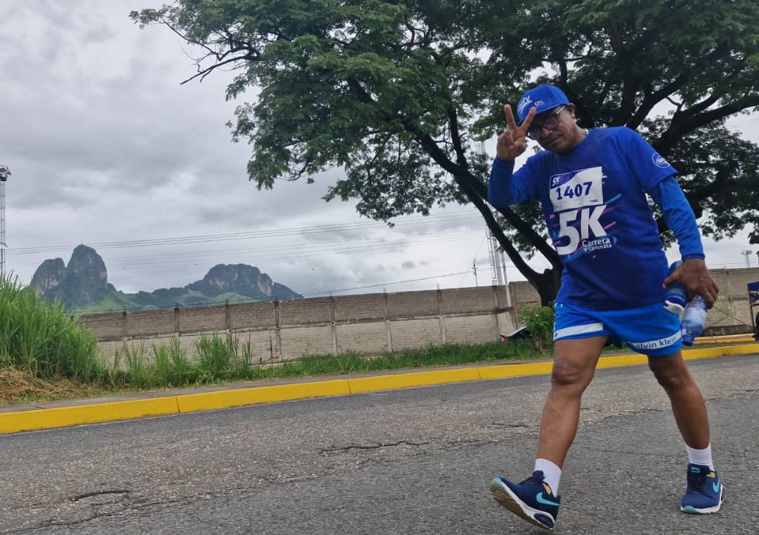 salaprensaCantv's tweet photo. #14Jul En los estados Apure, Barinas, Guárico y Portuguesa, la Fuerza Azul participó con gran entusiasmo y espíritu deportivo en la carrera - caminata 5K La Esperanza nos conecta, organizada por la Empresa en diversas regiones del país. https://t.co/dhVh4a0hLg