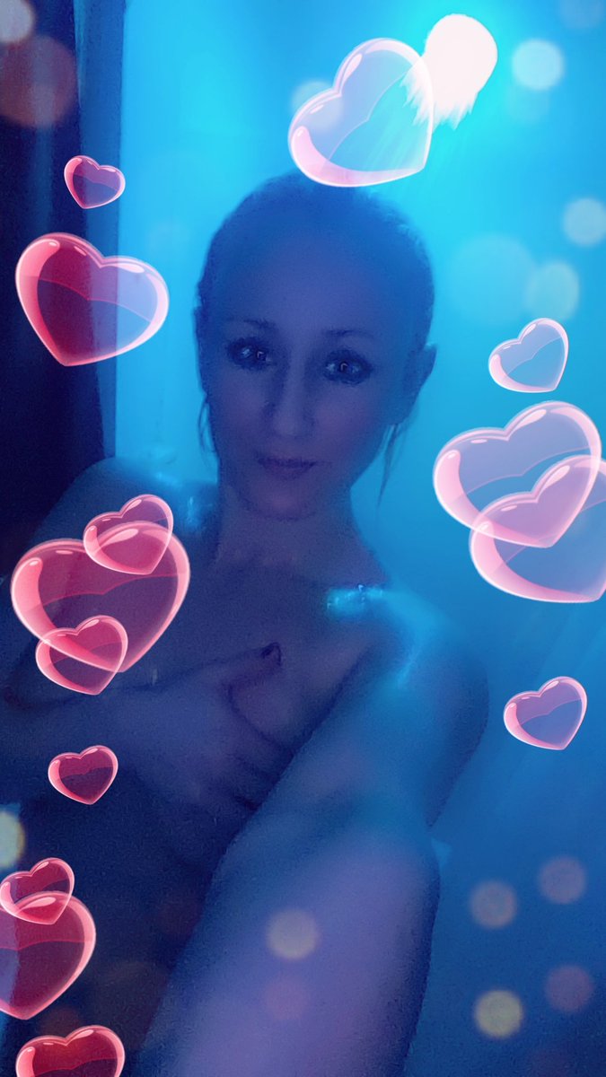 AsherMelly23's tweet photo. I finally love myself enough 😋 https://t.co/xPa0JUAWFX