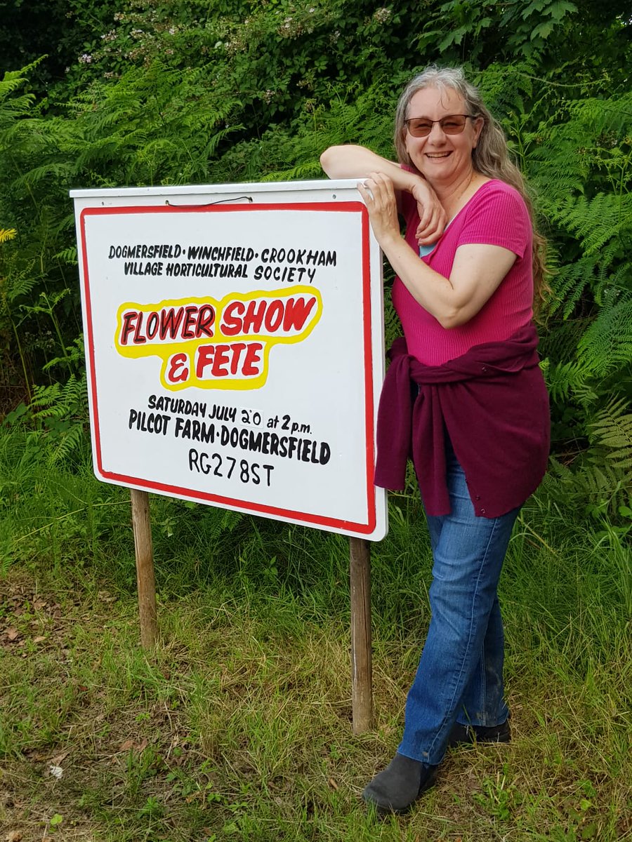 The signs are up! Not long to go!!!!!! 😊🎪🤗🌺🐕🐔🐑🍰☕🚗🚜🧩🎳🎣🧶🎷🪗📚📢🥅🏆🏆🏆🏆🏆🎊