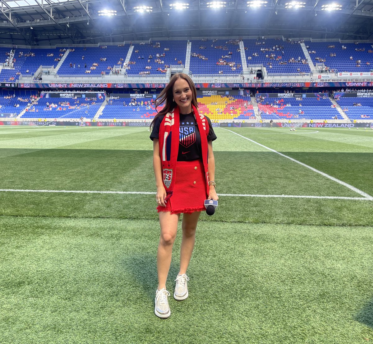 Lydia Taylor tweet media