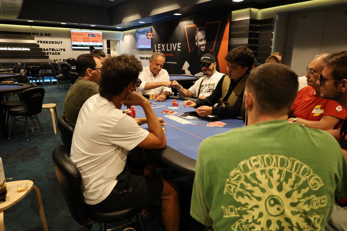 CasinoBarcelona's tweet photo. ♣️♦️LEX LIVE MAIN EVENT #LexLiveBarcelona ♠️♥️
Entramos en la burbuja 🫧
4⃣8⃣ jugadores vivos al nivel 1⃣9⃣
4⃣7⃣ de ellos cobrarán🔶en este Main Event #LexLive
@PokerStars @PokerStarsSpain https://t.co/R7dpGnXq45