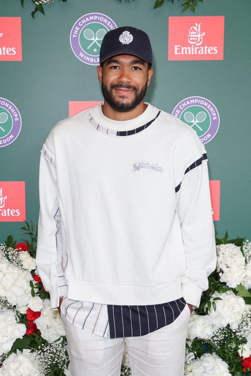 Aladdin_Rassim's tweet image. Wimbledon got a dose of football vibes with Ben Chilwell and Reece James, the Blue Brothers!
#CFCAbuja