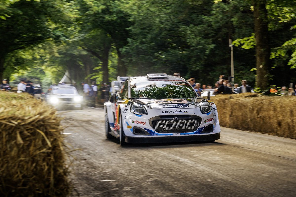 FordPolska's tweet photo. #FordPolska | Ford na @fosgoodwood 2024
▫️Niedziela na Festiwalu Prędkości…
#PumaRally1 Hybrid https://t.co/Lj1HGS3ghG